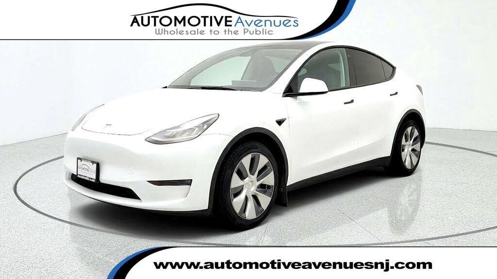 2022 TESLA Model Y