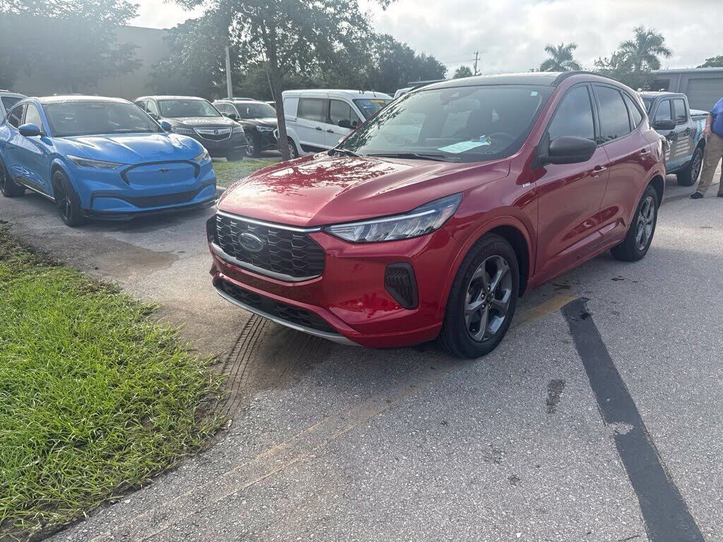 2023 FORD Escape