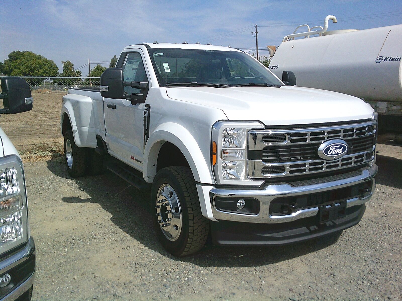 2027 FORD F-450