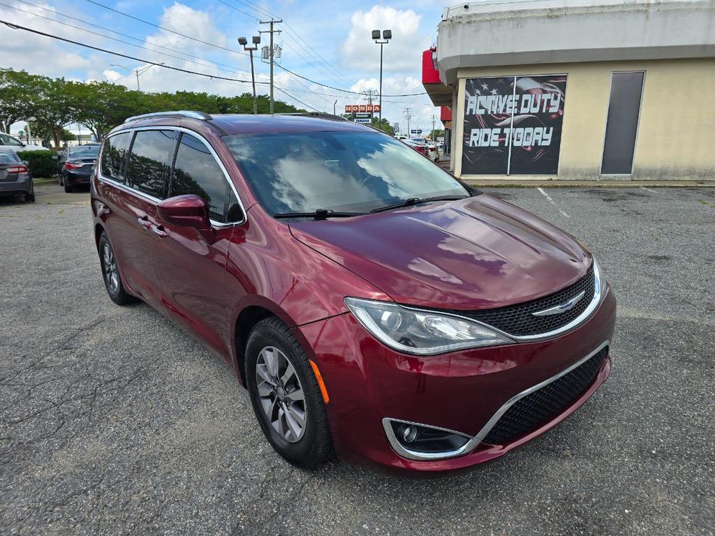 2019 CHRYSLER Pacifica