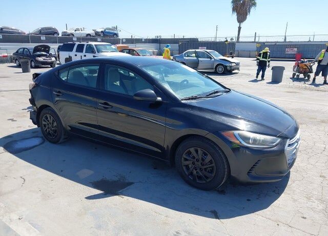 2017 HYUNDAI Elantra