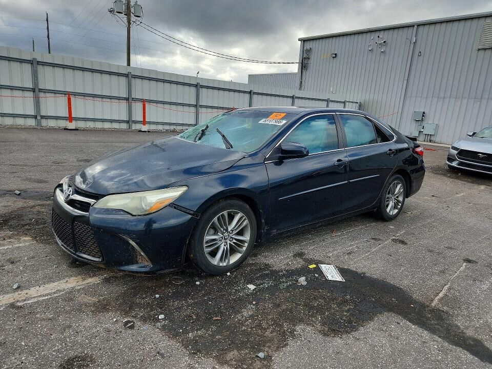 2016 TOYOTA Camry