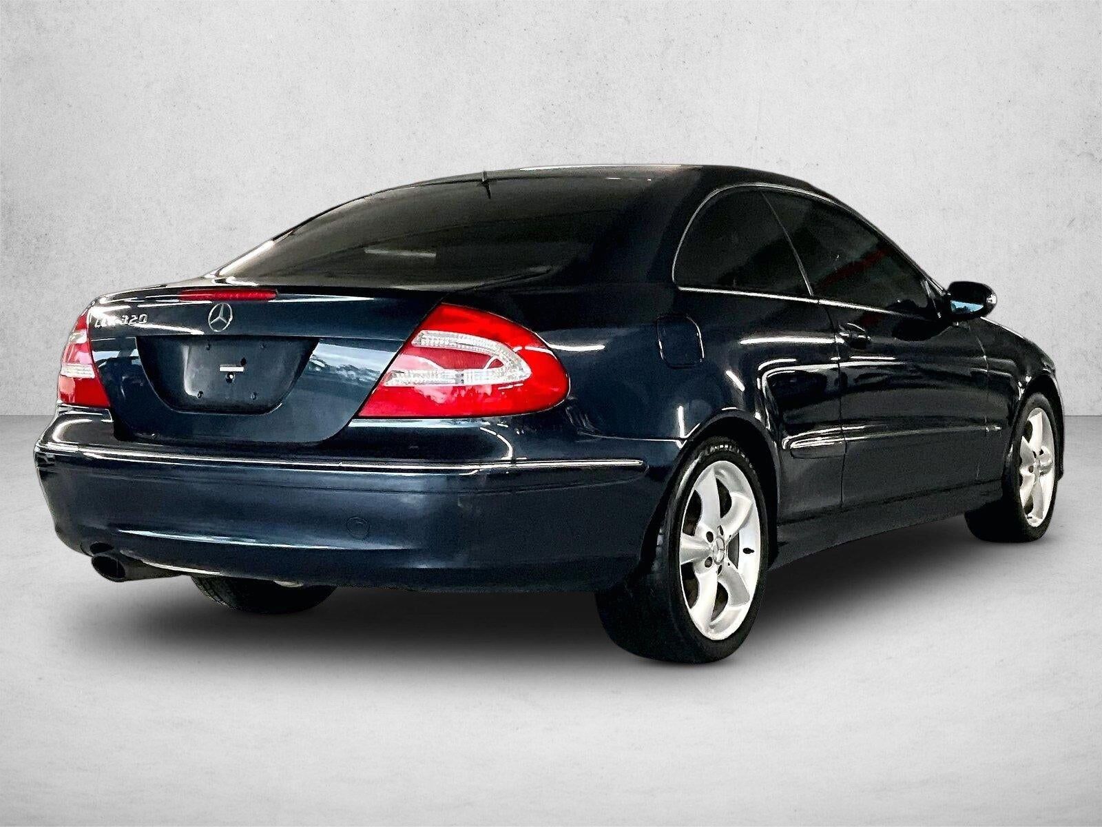 2005 Mercedes-Benz CLK-Class
