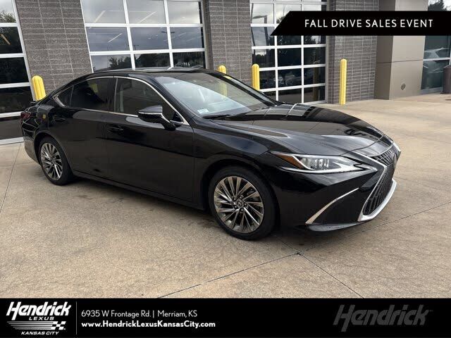 2025 LEXUS ES