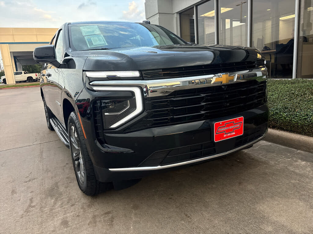 2025 CHEVROLET Suburban