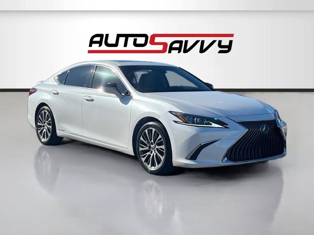 2019 LEXUS ES