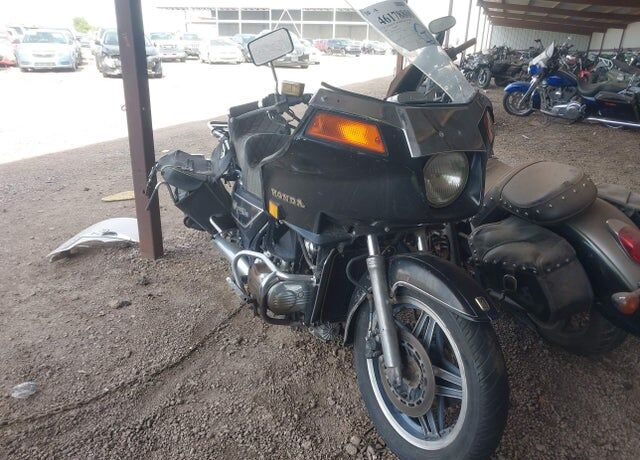 1982 HONDA GL1100