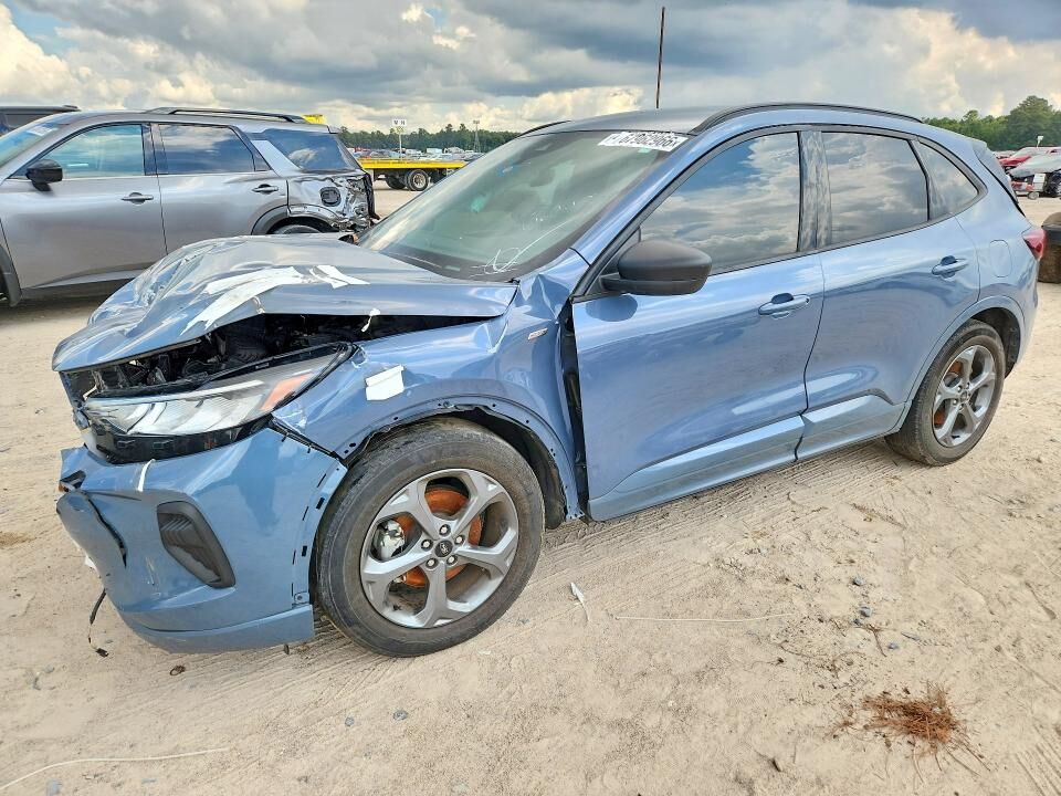 2024 FORD Escape