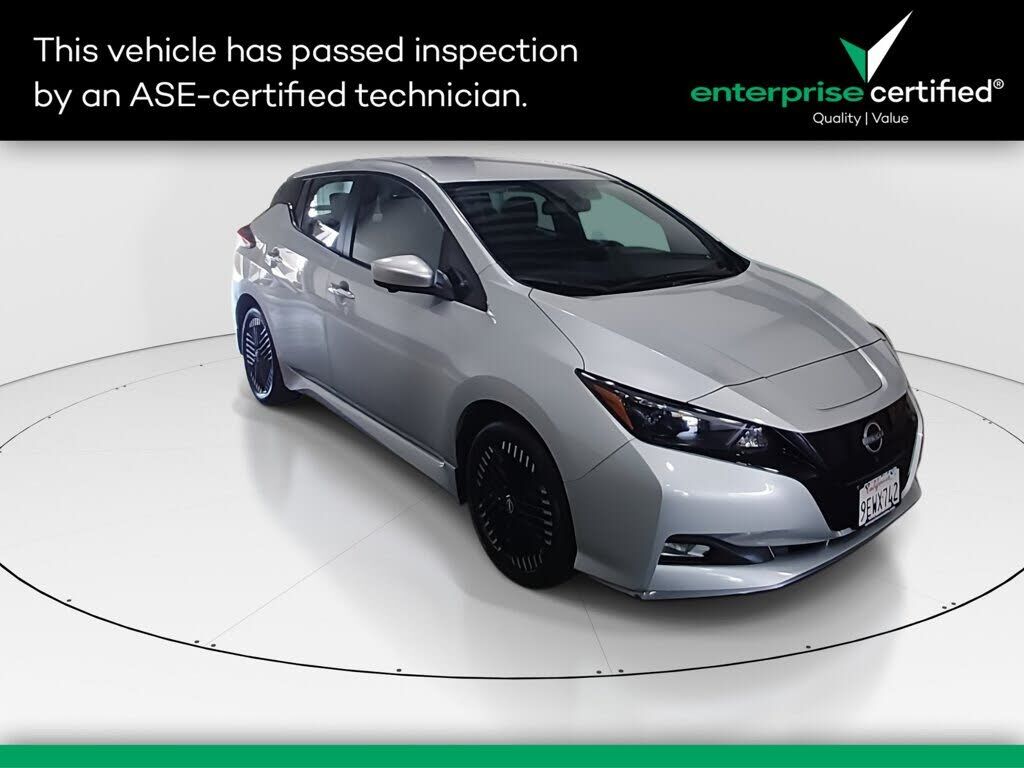 2023 NISSAN Leaf