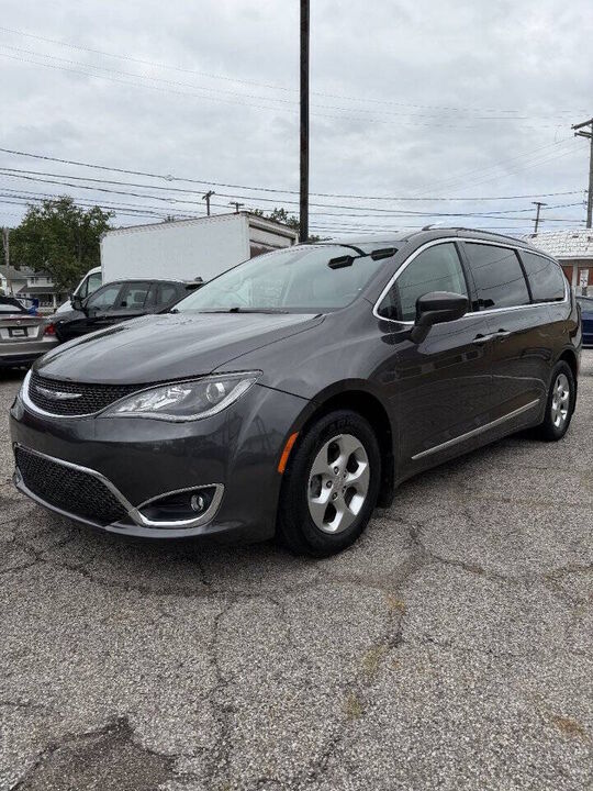 2017 CHRYSLER Pacifica