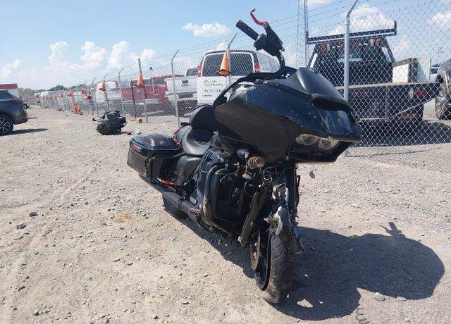 2020 HARLEY DAVIDSON FLTRK / Road Glide Limited