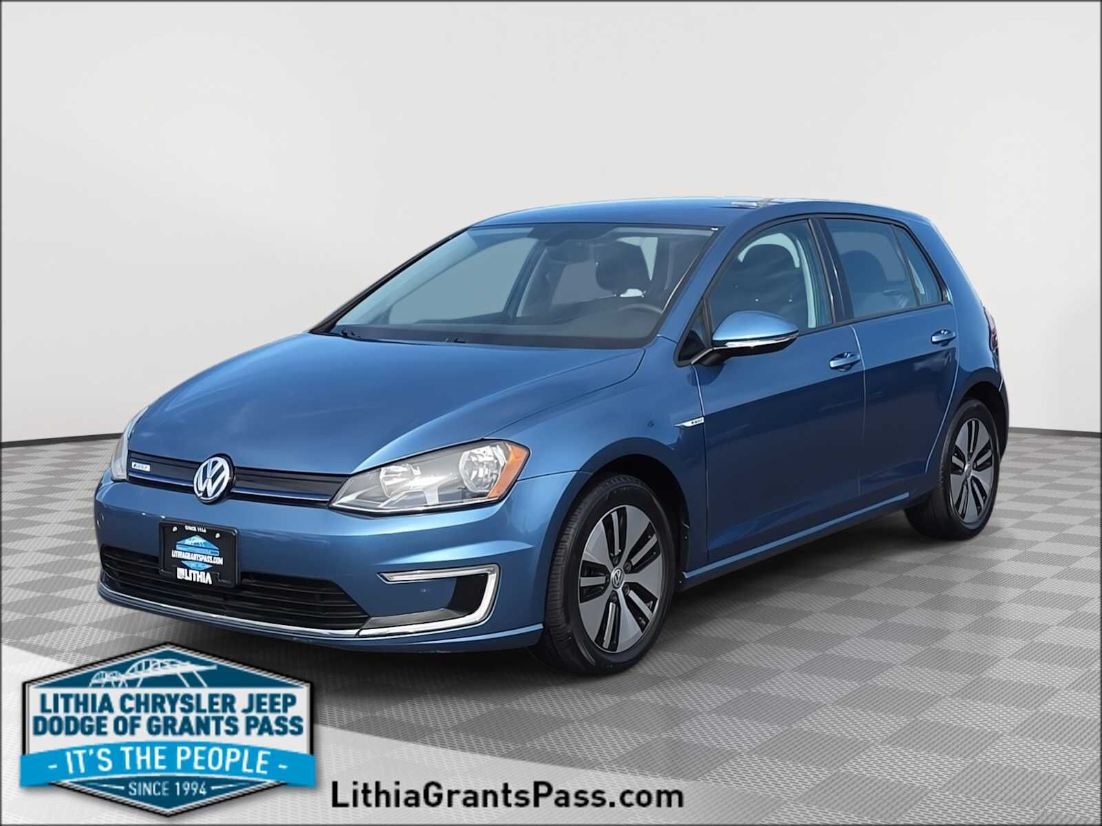 2016 VOLKSWAGEN e-Golf