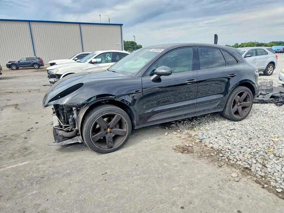 2020 PORSCHE Macan