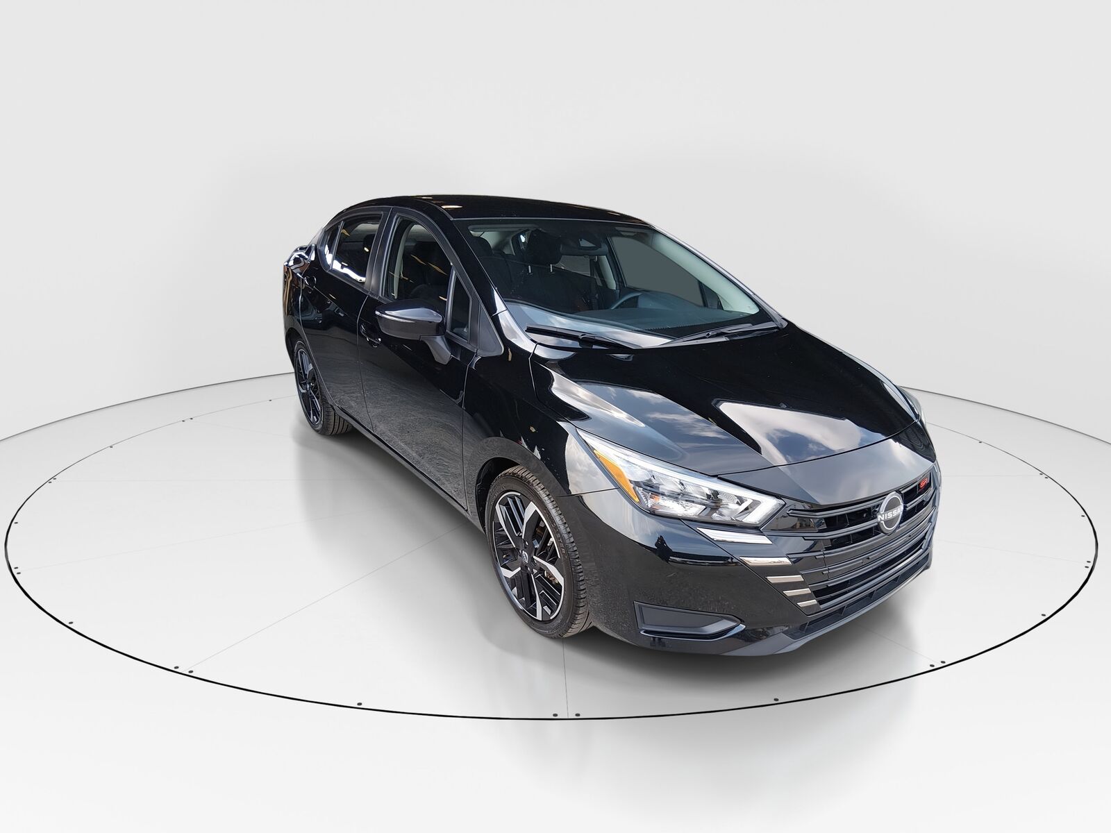 2024 NISSAN Versa