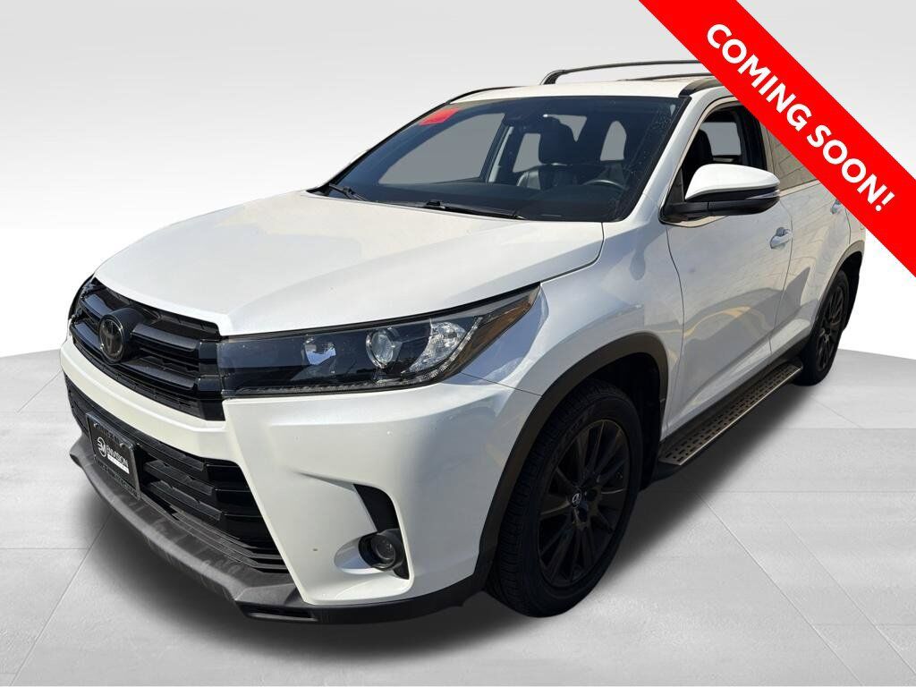 2019 TOYOTA Highlander