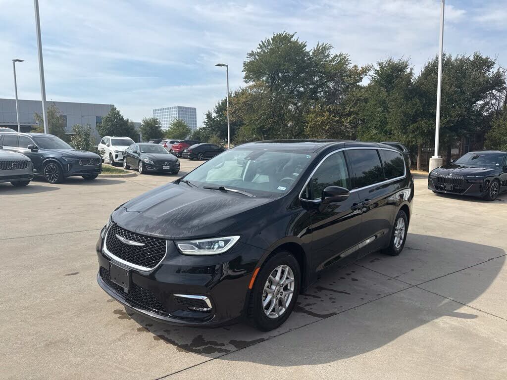 2024 CHRYSLER Pacifica