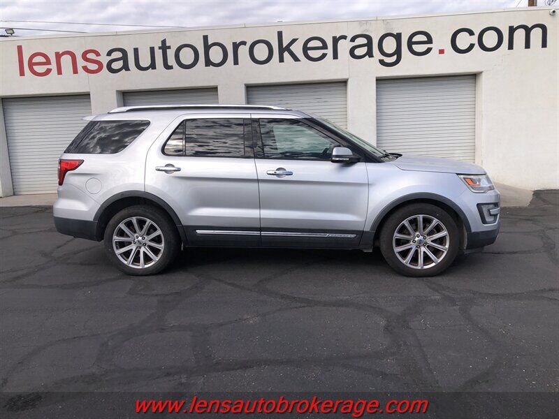 2017 FORD Explorer