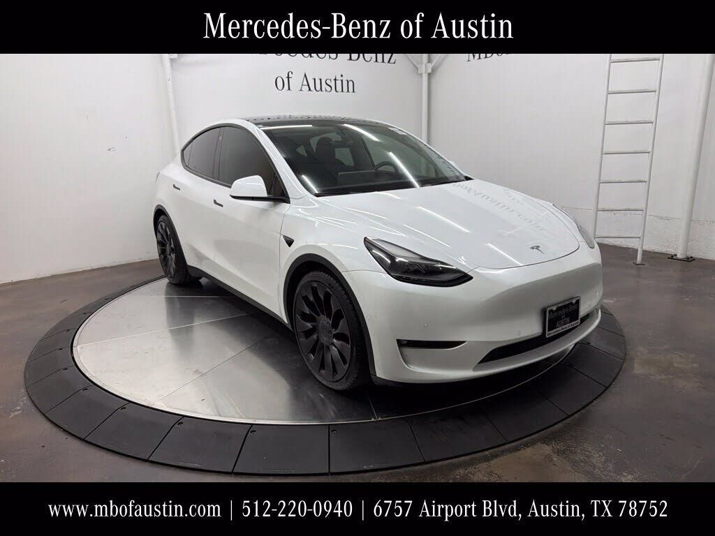 2022 TESLA Model Y