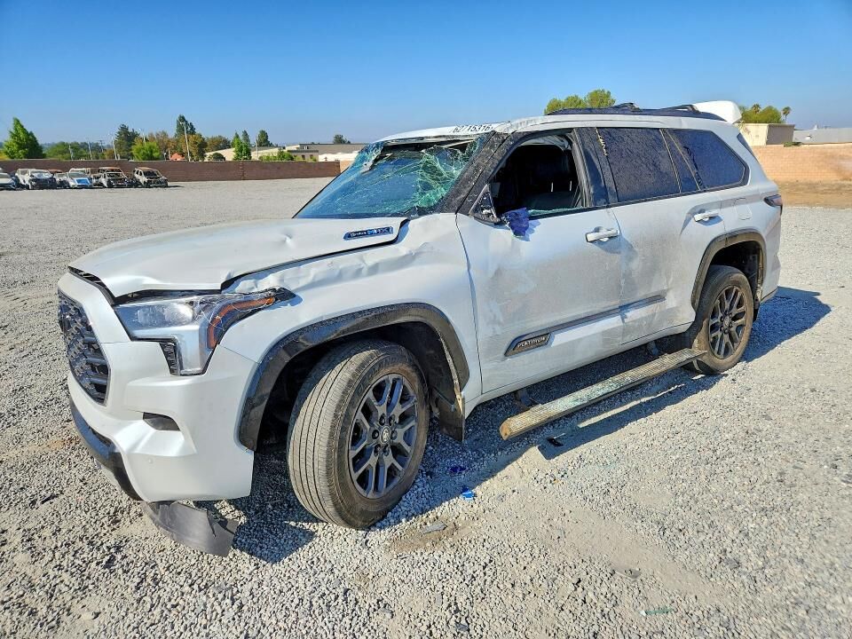 2025 TOYOTA Sequoia