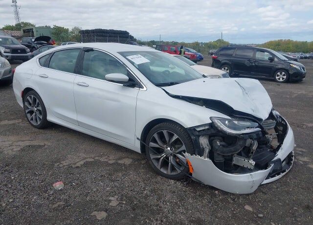 2015 CHRYSLER 200