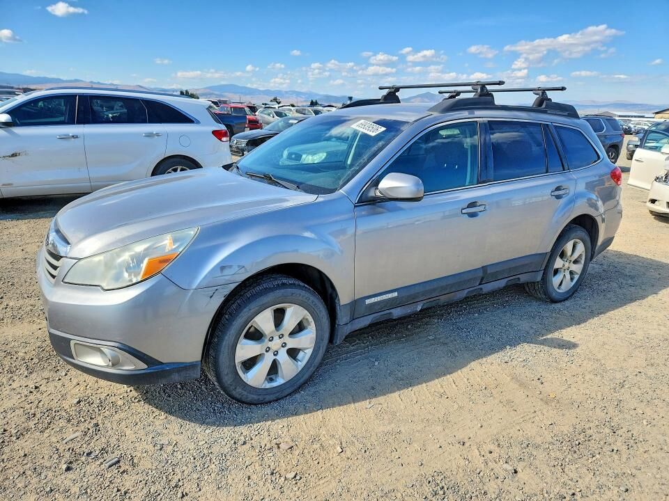 2011 SUBARU Outback