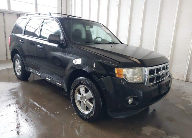 2011 FORD Escape