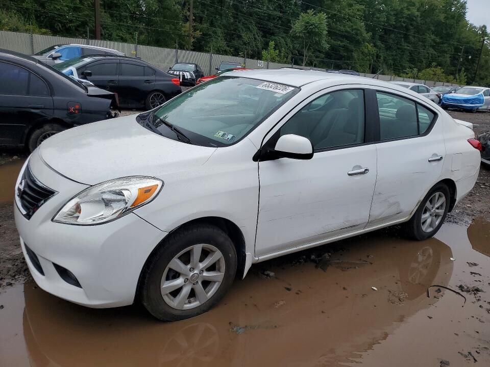 2013 NISSAN Versa