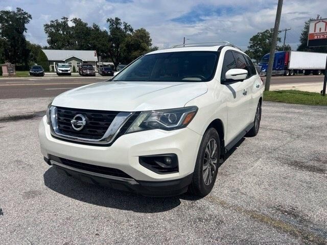 2017 NISSAN Pathfinder