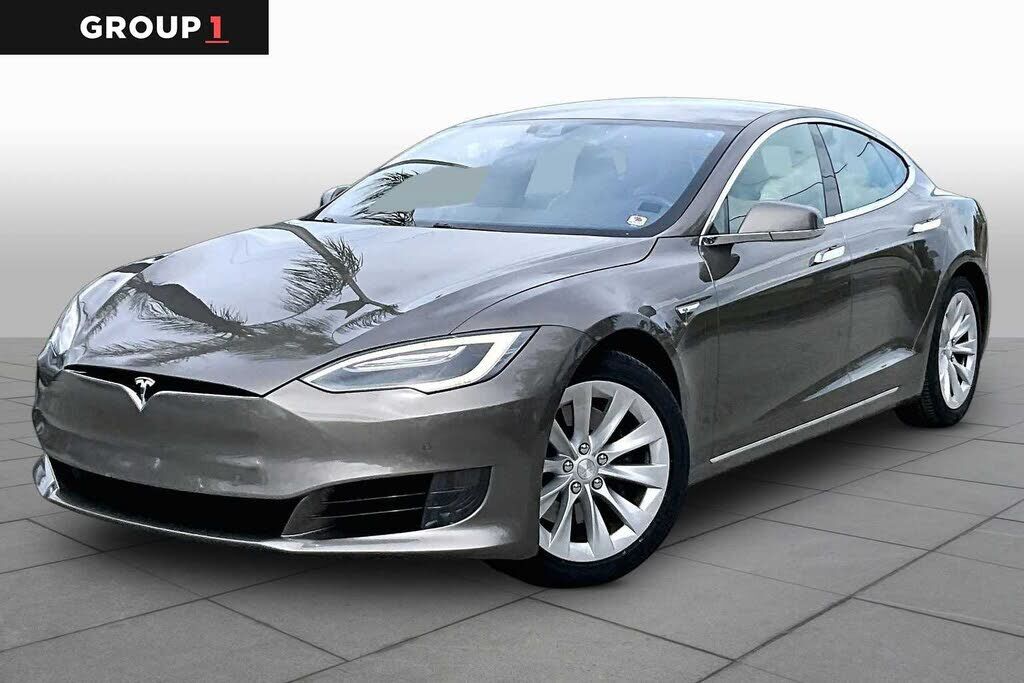 2016 TESLA Model S