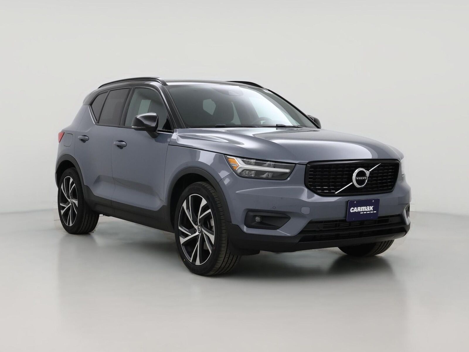 2021 VOLVO XC40