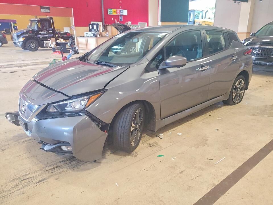 2022 NISSAN Leaf