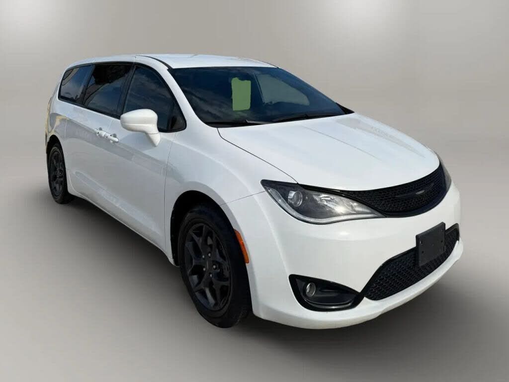 2020 CHRYSLER Pacifica