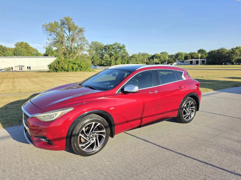 2017 INFINITI QX30