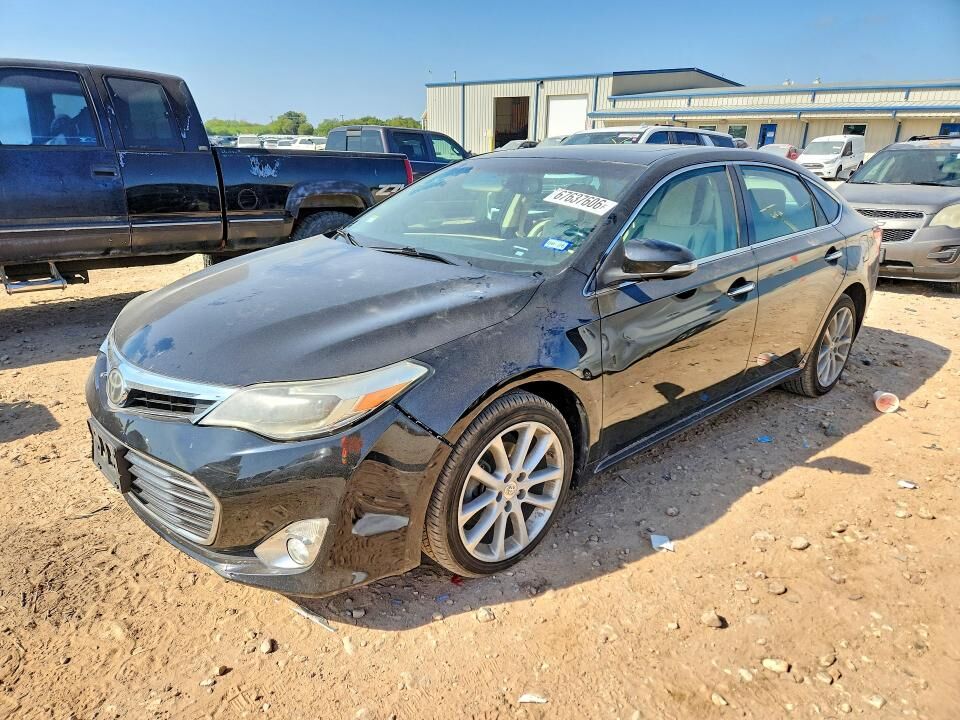 2013 TOYOTA Avalon