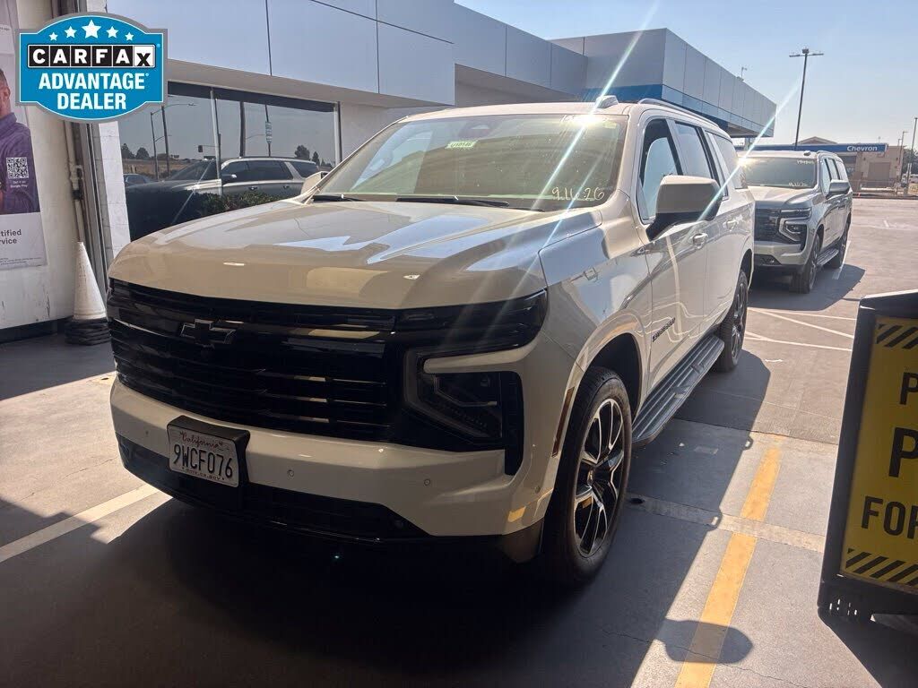 2026 CHEVROLET Suburban