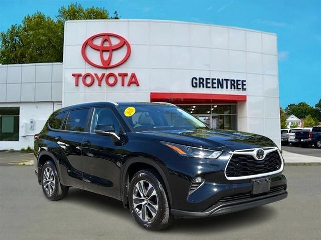 2026 TOYOTA Highlander