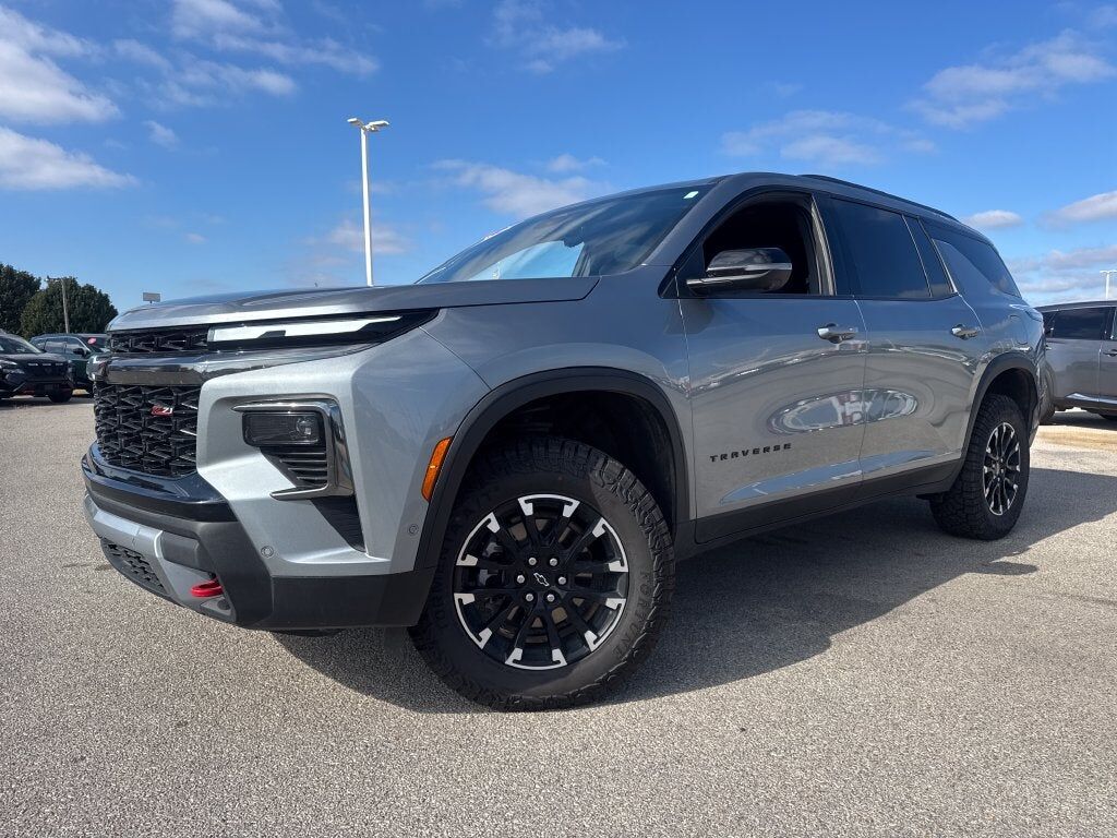 2024 CHEVROLET Traverse
