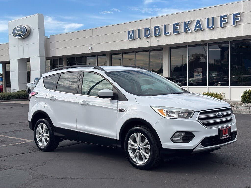 2018 FORD Escape