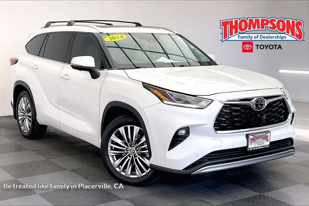 2024 TOYOTA Highlander