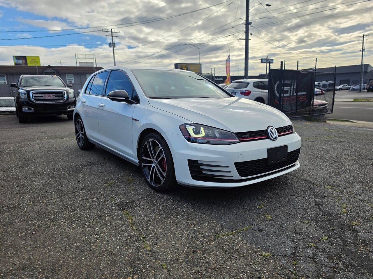 2017 VOLKSWAGEN Golf GTI
