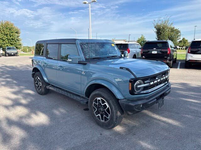2023 FORD Bronco