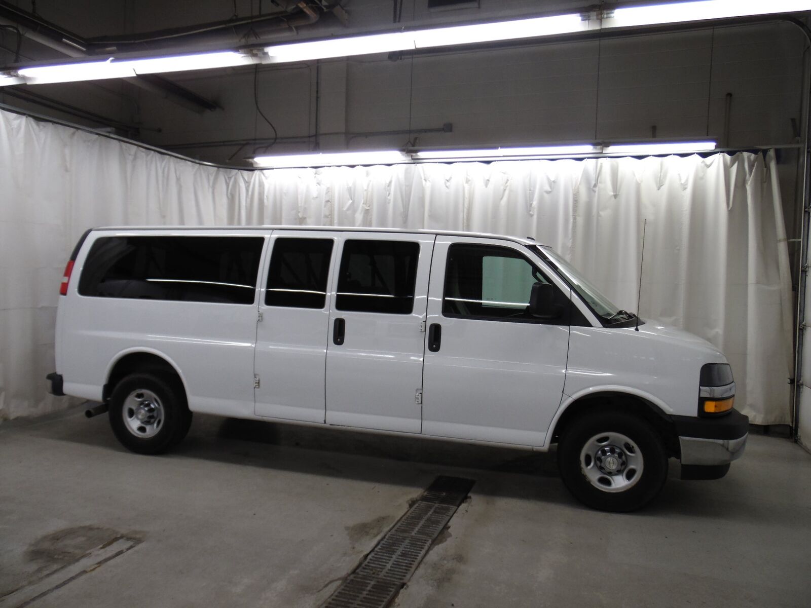 2021 CHEVROLET Express