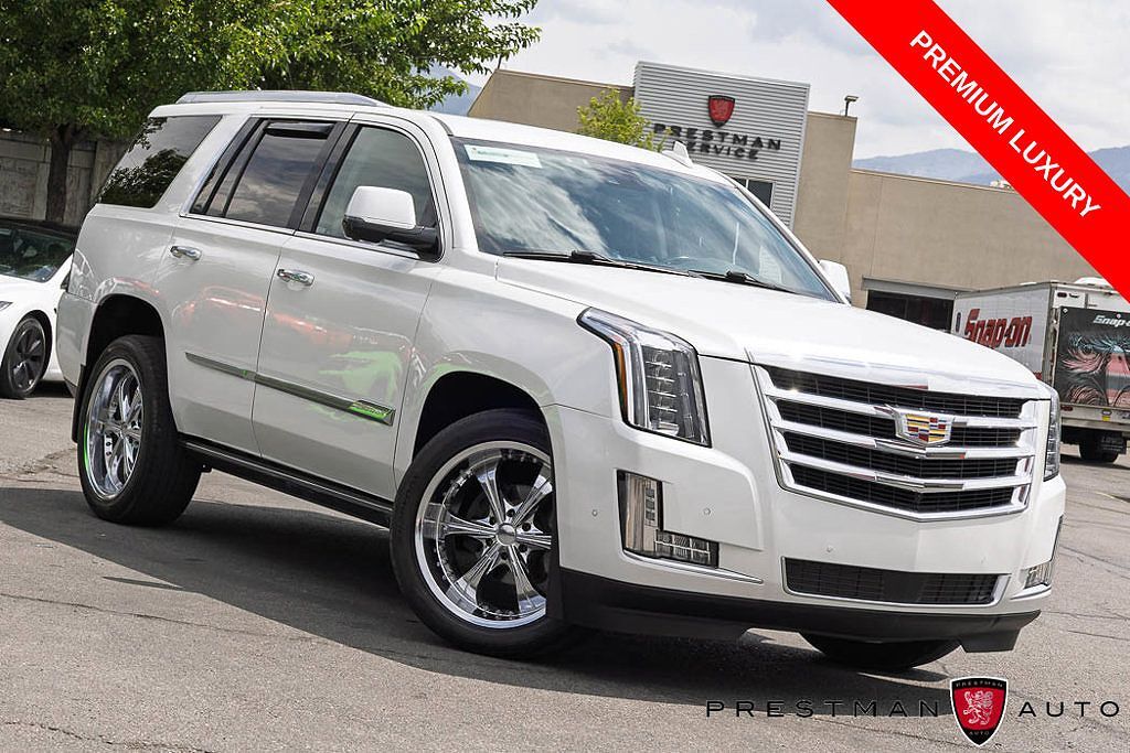 2020 CADILLAC Escalade