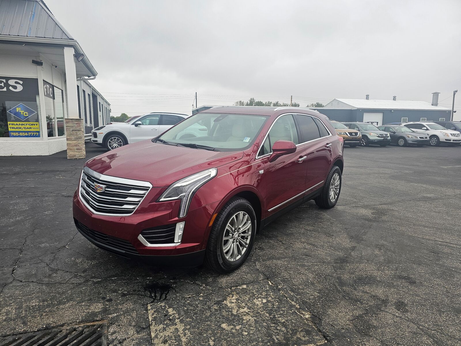 2017 CADILLAC XT5