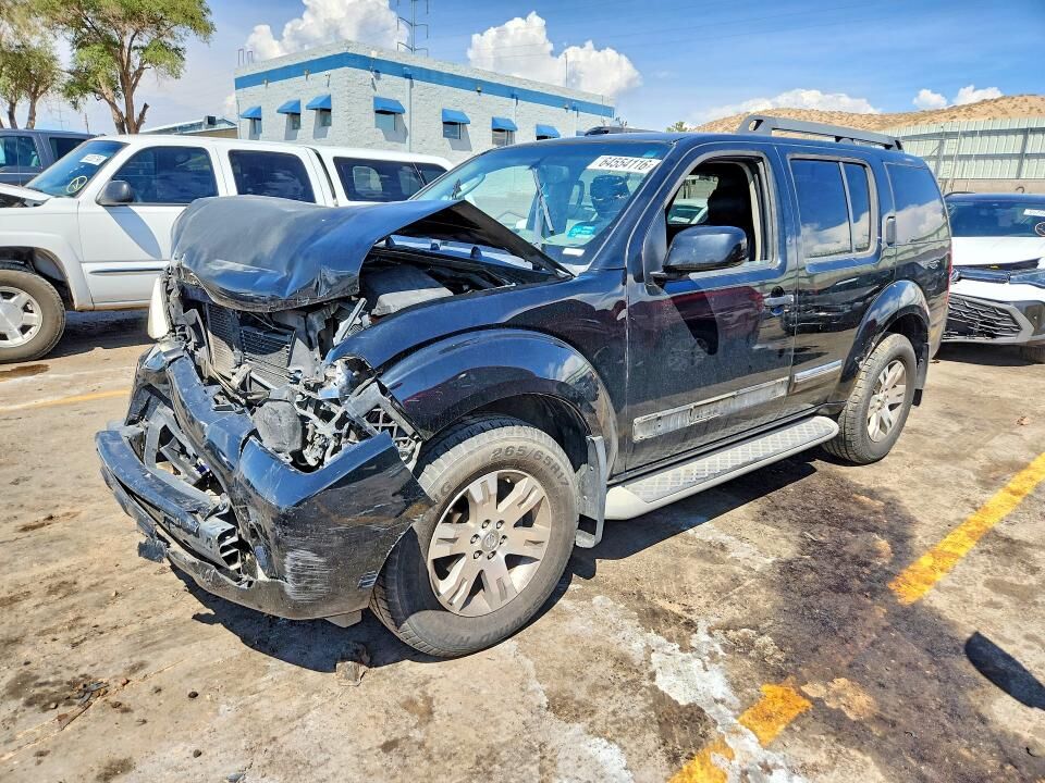 2012 NISSAN Pathfinder