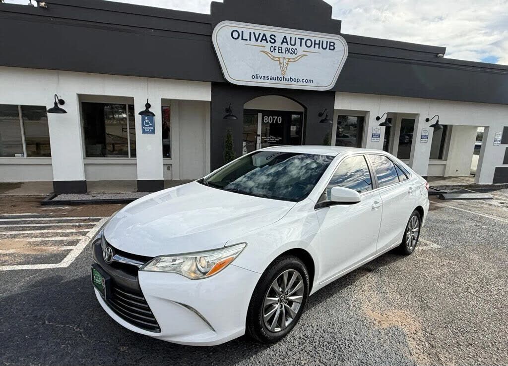 2016 TOYOTA Camry