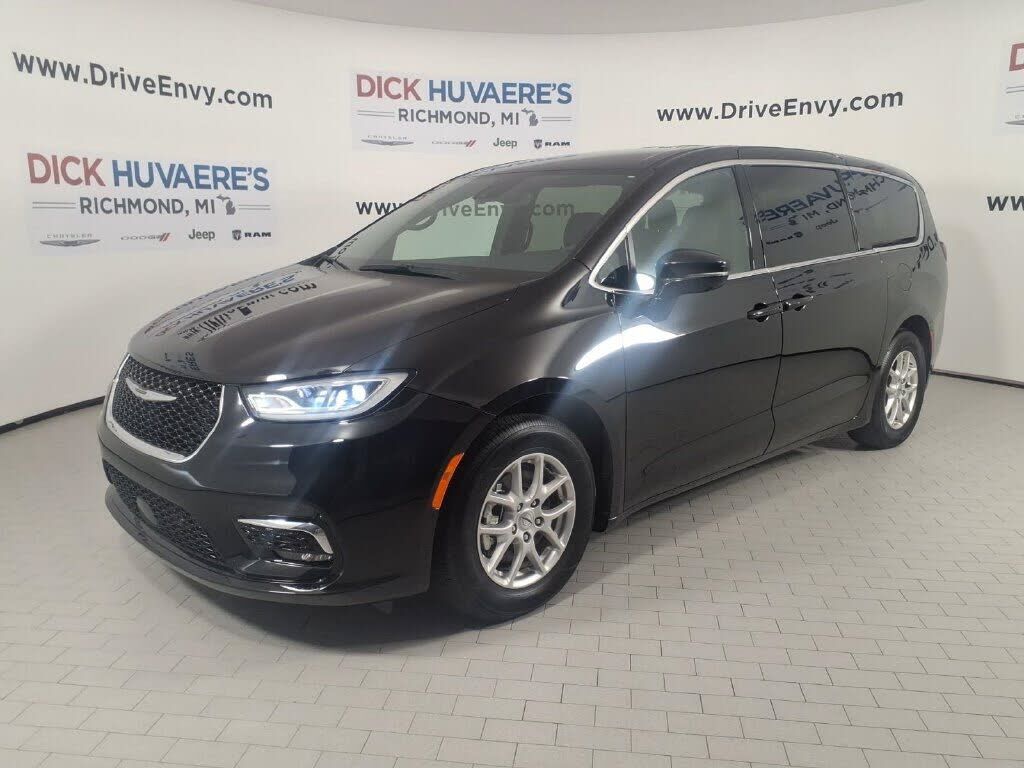 2025 CHRYSLER Pacifica