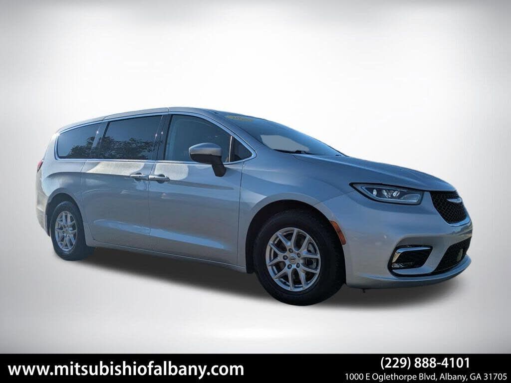 2023 CHRYSLER Pacifica