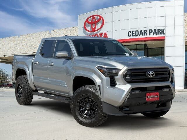 2024 TOYOTA Tacoma