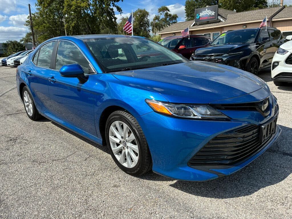 2020 TOYOTA Camry